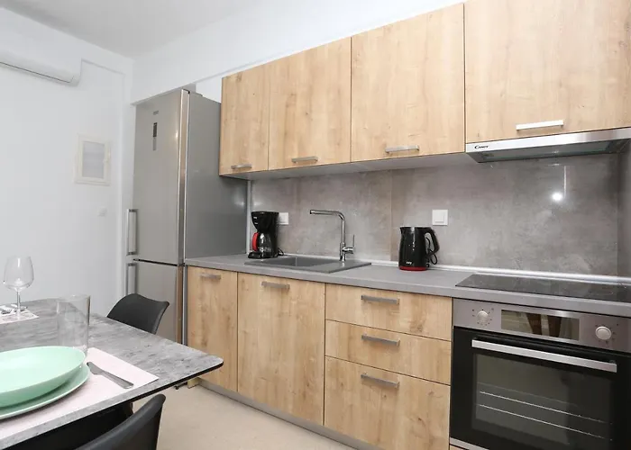 Mare Monte Luxury 2 Apartment