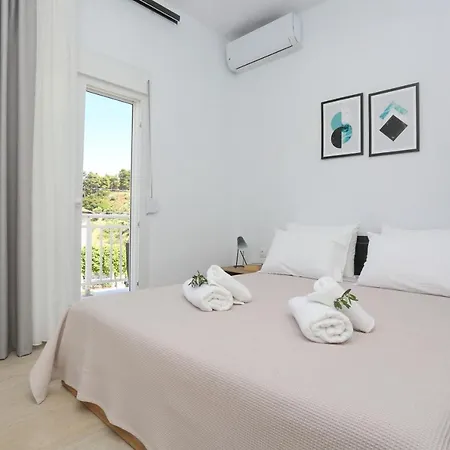Mare Monte Luxury 2 Apartment Nea Skioni