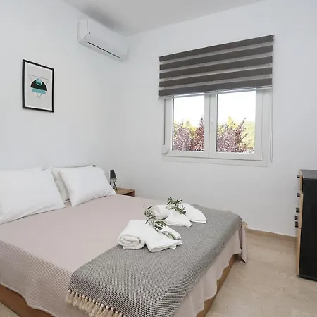 아파트 Mare Monte Luxury 2 *